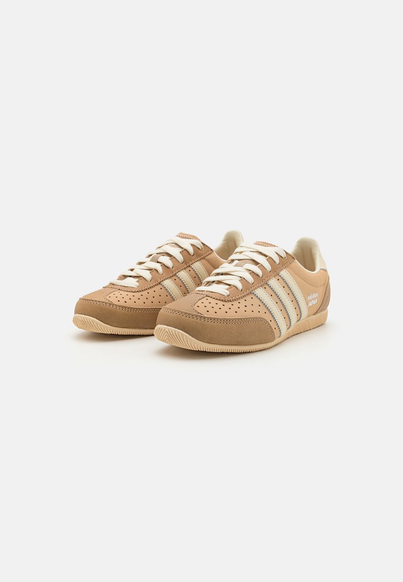 adidas Originals JAPAN - Trainers - warm sandstone/cream white/silver  metallic/sand - Zalando.ie