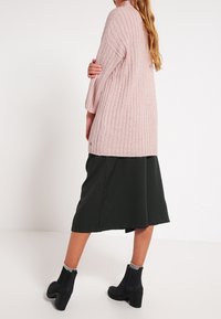 Nümph Sweter