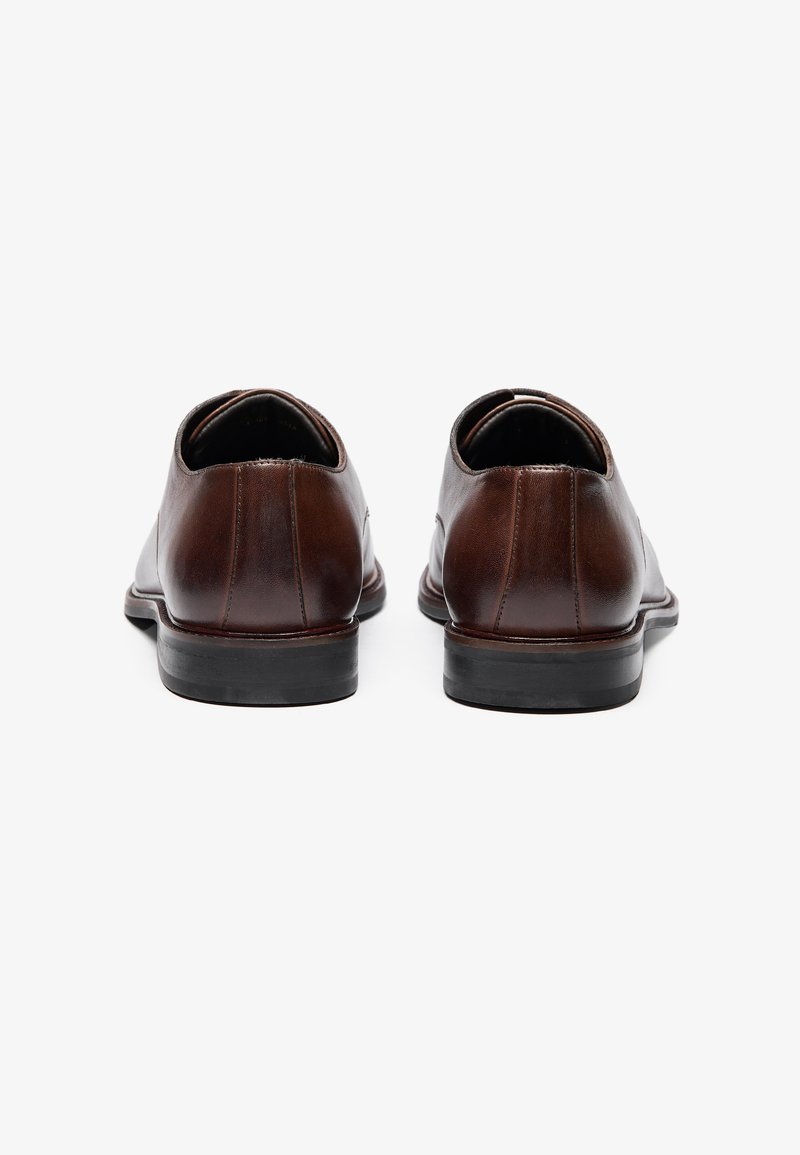 Chaussures Habillées Smartfit Pour Garçon - Taille 1.5 US (33 EU), Marron à Lacets, Neuves