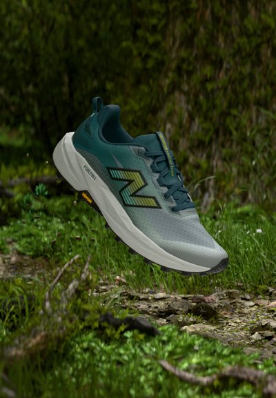 New Balance REBEL