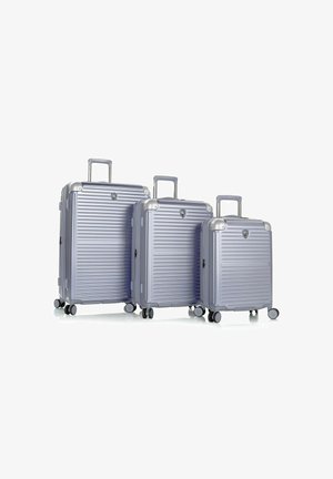 Heys, CRUZE 3PC SET UNISEX - Luggage set - silver