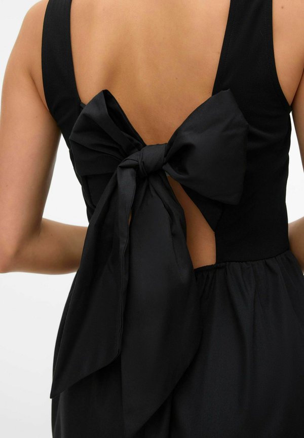 VMVALLY  - Maxi dress2