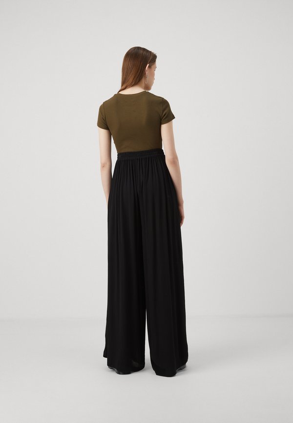 ONLCHIARA PANTS - Trousers2