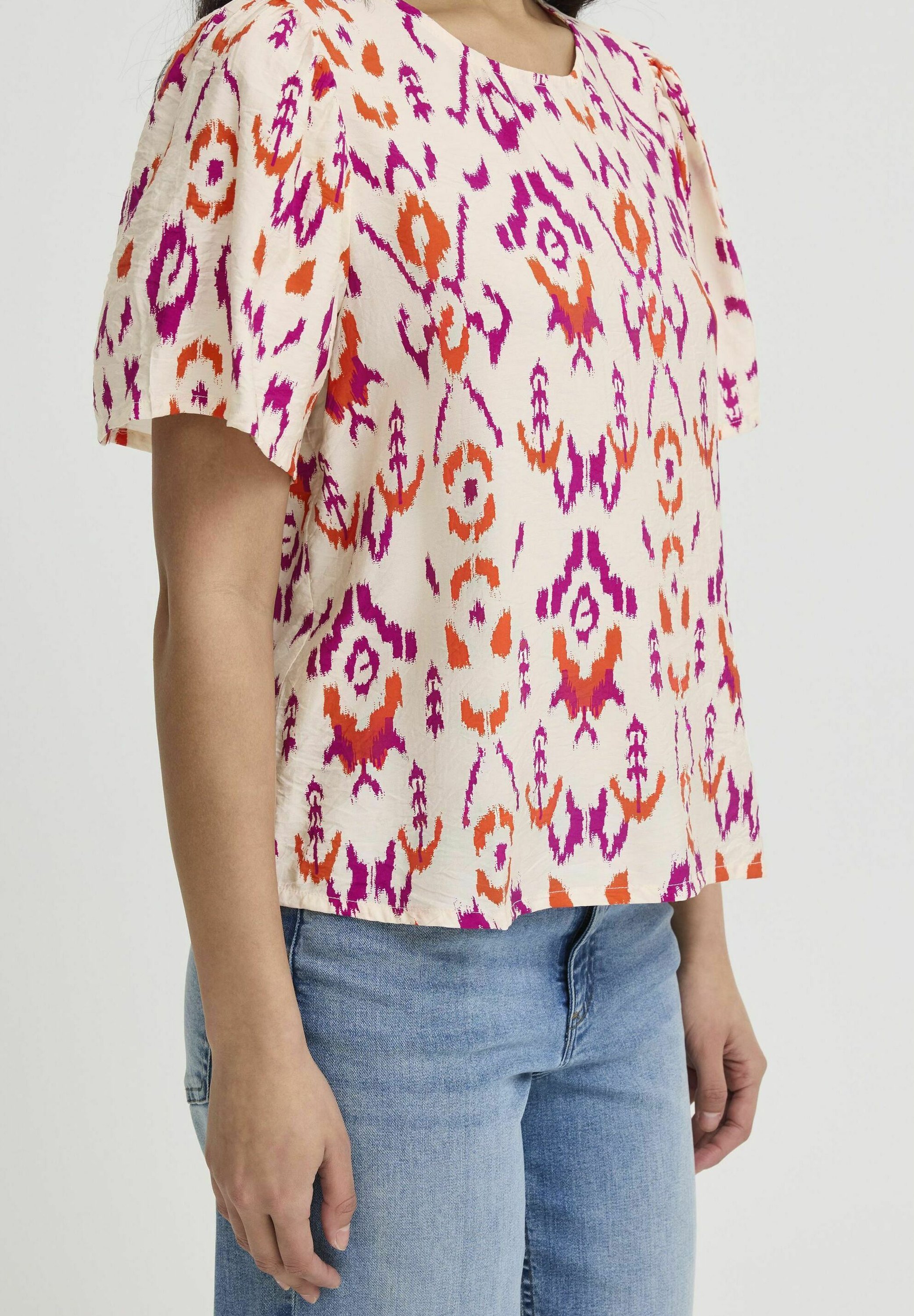 売れ筋商品|||イチ シャツ レディース トップス IXHARPER - Blouse - mars red flower print イチ レディース Tシャツ トップス IXHARPER - Print T-shirt