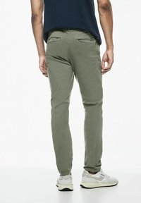 Street One MEN Chinos - grün