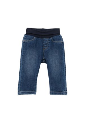 Jeans mit einer dunkelblauen Farbe, elastischem Bund und traditionellem Fünf-Taschen-Design mit sichtbaren Nahtdetails.