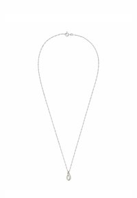 Collana in argento con pendente a goccia con accenti dorati e pietre incastonate, che mette in evidenza una superficie liscia e un design elegante.