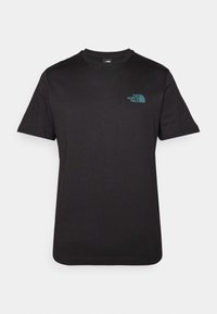 Camiseta de algodón negra, cuello redondo, mangas cortas. Presenta un pequeño logo turquesa en el lado izquierdo del pecho. Textura suave, corte estándar.