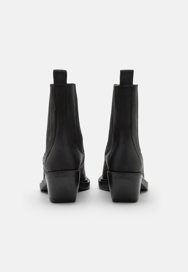 CPH236 - Cowboy/biker ankle boot2