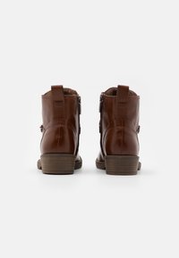 Tamaris Nilkkurit - cognac