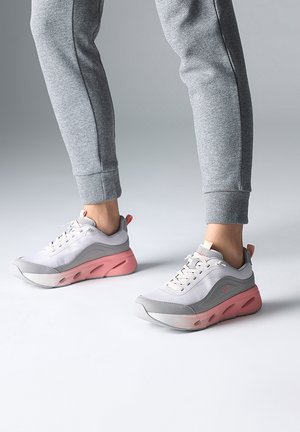 Trainers - grau