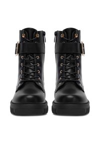 Čierne kožené členkové topánky s okrúhlou špičkou, šnurovaním vpredu, hardvérom v zlatej farbe, manžetovým dizajnom a gumovou podrážkou pre lepšiu priľnavosť.