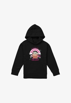 Schwarzer Kapuzenpullover mit Grafik eines grünen Charakters in einem braunen Gewand unter einem rosa Galaxiebogen, Text lautet "Süßester in der Galaxie."