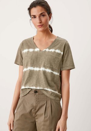T-shirt con stampa - dusty olive tie dy