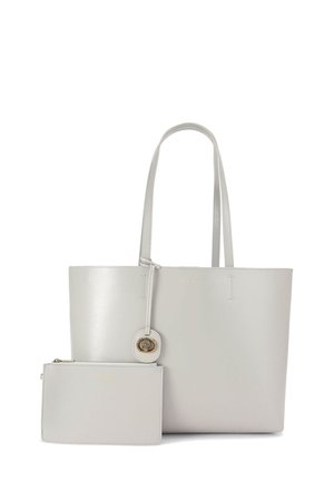 Borsa tote in pelle grigia con due manici, dotata di un accento in oro rotondo e una pochette distaccabile abbinata. Texture liscia, design minimal.