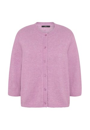 Fioletowy dzianinowy kardigan na guziki z okrągłym dekoltem i długimi rękawami, o miękkiej, puszystej fakturze.