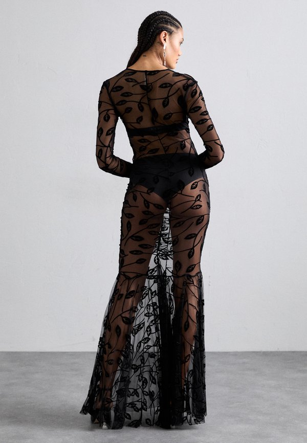 LONG SLEEVE V NECK SHIRRED FRONT FISHTAIL GOWN - Occasion wear2