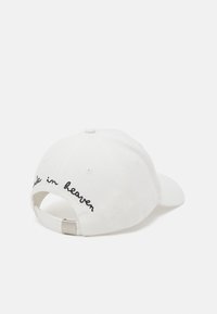 Fiorucci HEART PATCH BASEBALL HAT - Boné - white