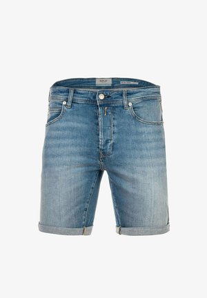 Pantalones cortos vaqueros azules con puños doblados, botón frontal, cremallera y diseño de cinco bolsillos, que muestran un sutil desgaste y detalles de costura.