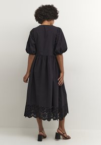 Culture CUVALDA - Kasdienė suknelė - black