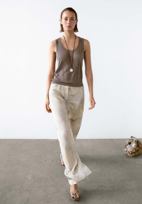 WITH SEAM DETAILS  - Top2