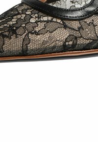 Scarosso PIZZO - Bailarinas con hebilla - black  lace