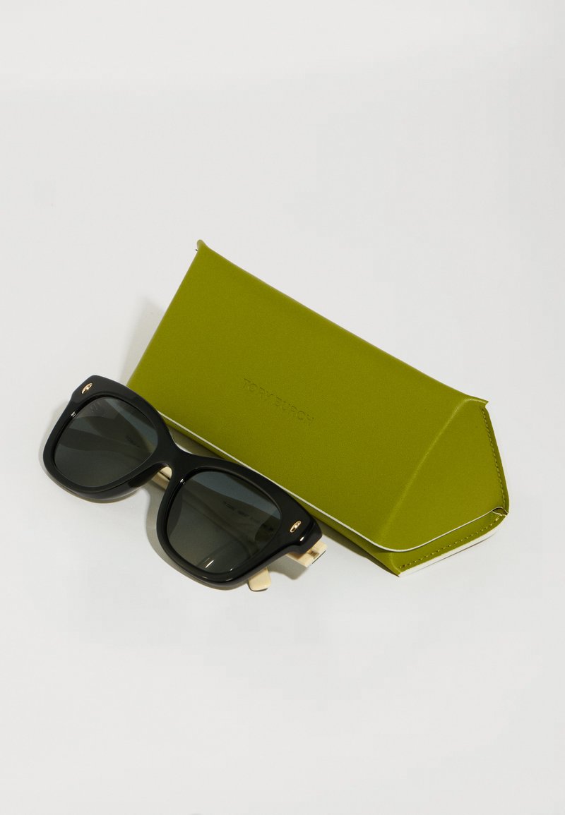 Tory Burch Sunglasses - black/dark grey/black - Zalando display picture 2
