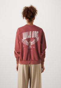 ONLY Tall ONLLUCINDA WILD O NECK BOX - Sportska majica - wuld dune