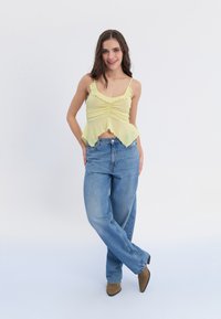 Thumbnail Image 3