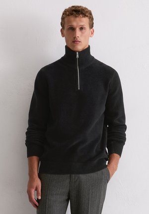 TROYER - Pullover - black