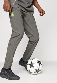 adidas Performance REAL MADRID VISTECH  - Article de supporter d'équipe de club - utility grey/semi frozen yellow