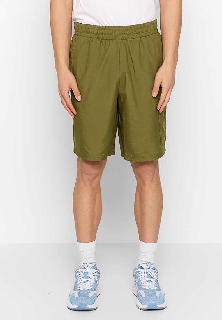 Puma Korte broeken olijfgroen Puma Korte broeken olijfgroen