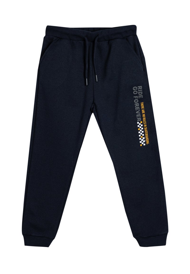Donkerblauwe sweatpants met een elastische taille en een trekkoord. Voorzien van bedrukte tekst en een geruit patroon langs de zijkant. Zachte stoftextuur.