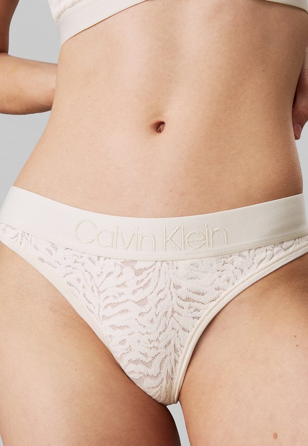 THONG INTRINSIC - Thong2