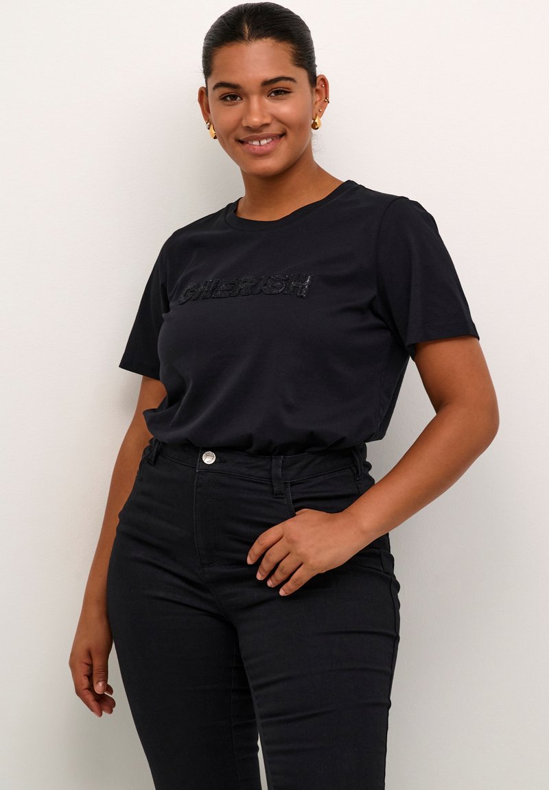 Kaffe Curve - T-shirt z nadrukiem