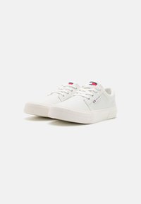 Tommy Jeans SKATE DERBY  - Joggesko - white