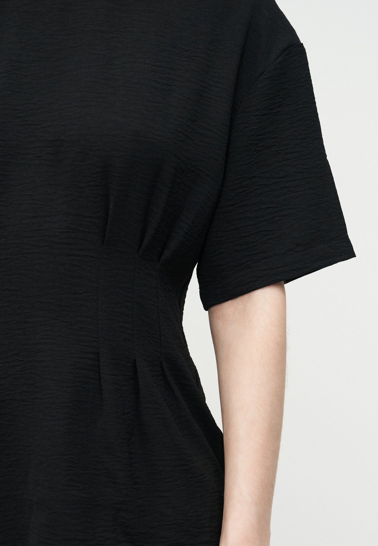 ONLETURA METTE O NECK