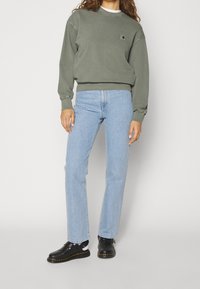 Carhartt WIP Vaqueros rectos - bleached denim