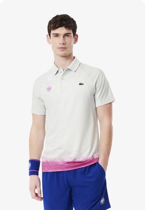 - Koszulka polo