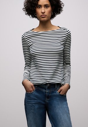 - Bluzka z długim rękawem