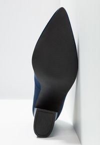 Even&Odd Escarpins à talons hauts - dark blue