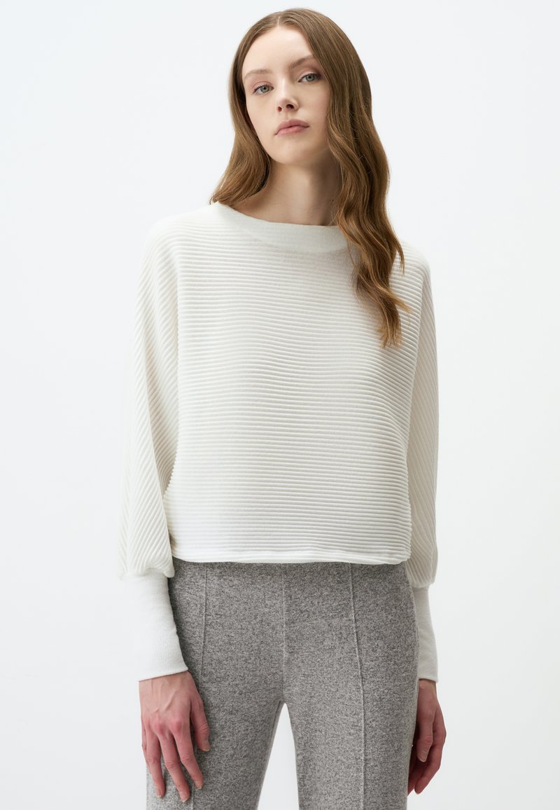 Jimmy Key ROUND NECK BATWING SLEEVE - Pullover - ecru