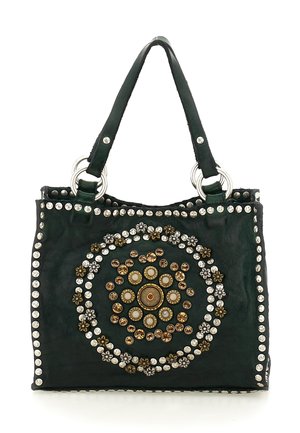 Borsa tote in pelle nera con doppi manici, decorata con cerchi concentrici di borchie argentate, dorate e perlate e ornamenti floreali.