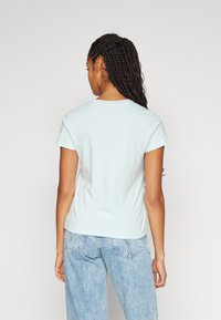 Levi's® THE PERFECT TEE - T-shirts - pastel blue