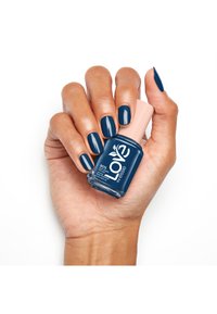 Essie LOVE BY ESSIE - Nagellak - walking the walk