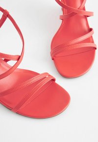 Next FOREVER COMFORT - Täistallaga sandaalid - coral pink