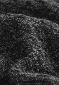 Thumbnail Image 8