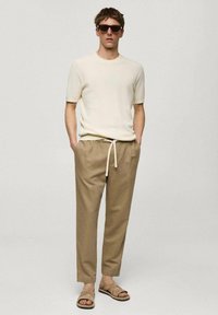 Mango Kalhoty - khaki