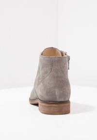 Pier One Botines bajos - grey