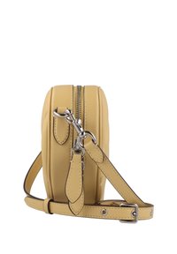 COACH QUILTED HEART  - Borsa a tracolla - light yellow